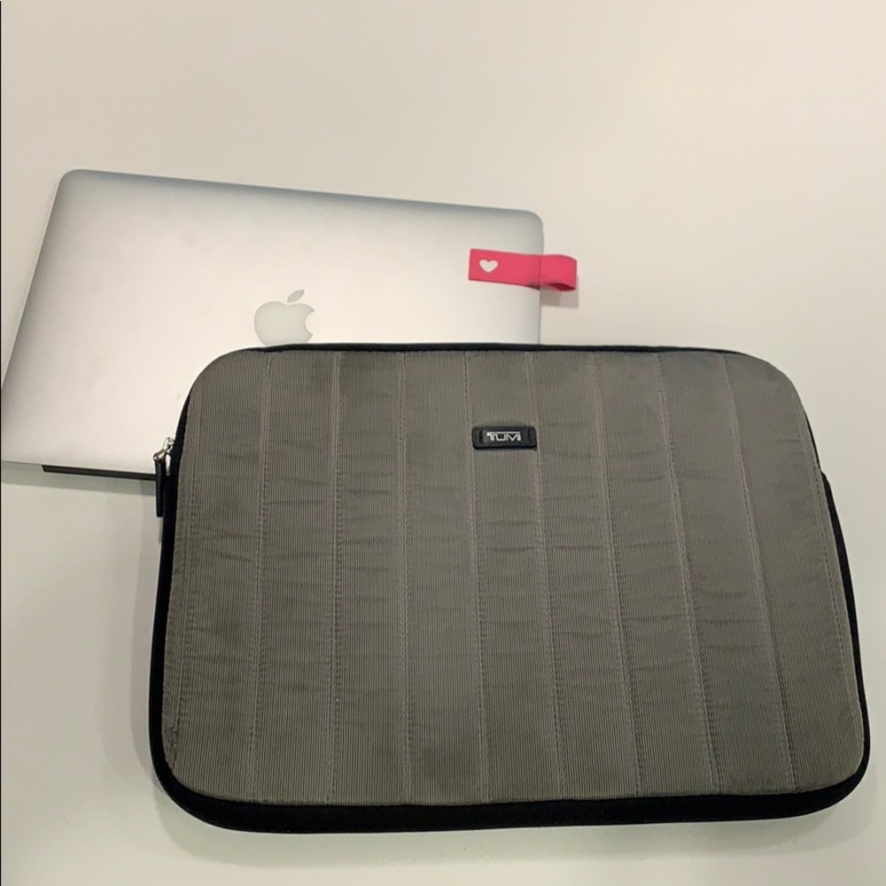 Tumi laptop sleeve